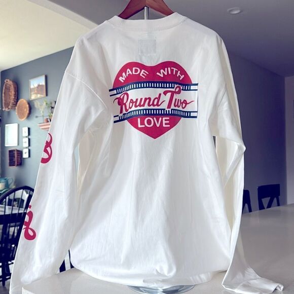 NWT Round Two White Long Sleeve Shirt M Front Pocket Graphic Cotton - Picture 6 of 7